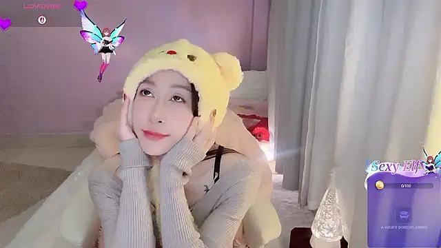 Fayebae_11's cam snapshot