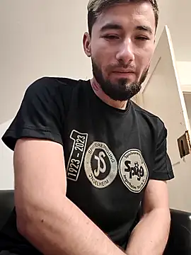 Negrila25 live sex cam