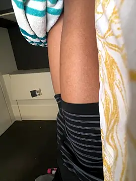 lightskiin_thug's cam snapshot