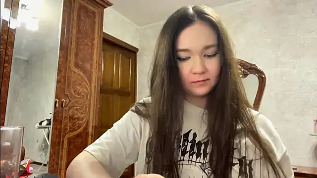 CrunchBerries's cam snapshot