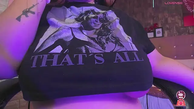 alice__tylor's cam snapshot