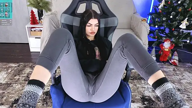 Tiffany_lab's cam snapshot