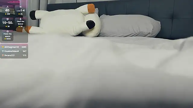 DracosMoon live sex cam