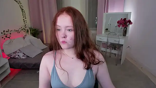 Yennefer__ live sex cam