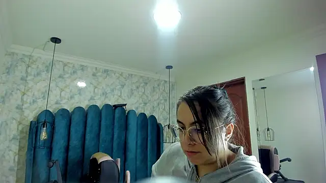 nalalye_cruzz_'s cam snapshot