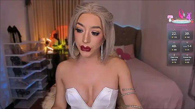 GoddessTransContessa live sex cam