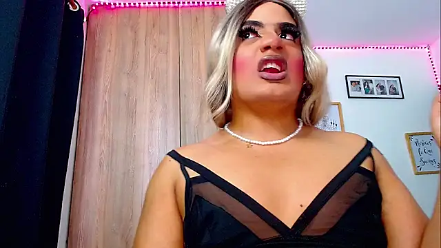 Amber_bigdick22 live sex cam