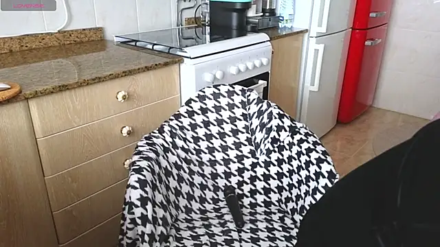 Lunamix's cam snapshot