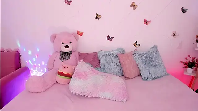 Zara_uwu_ live sex cam