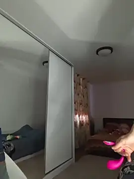 merlyn4's cam snapshot