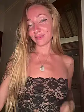 OpheliaRoxx's cam snapshot