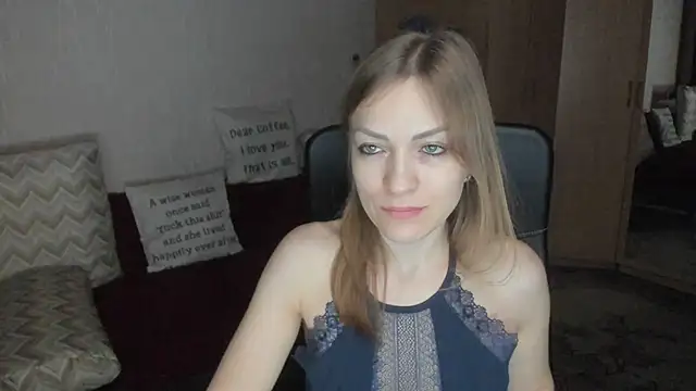 Tiffany_Bates's cam snapshot