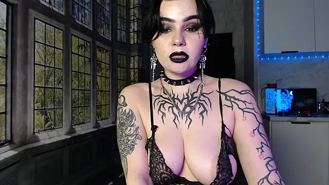 IntrigueYourDay's cam snapshot