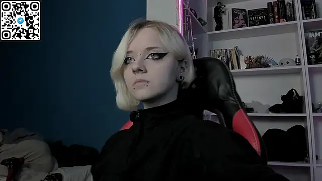 Holy_Mistress_S's cam snapshot