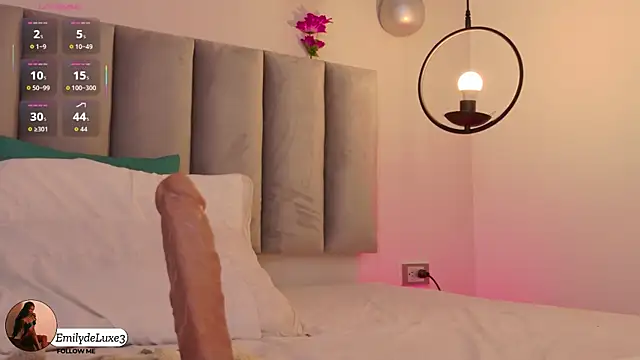 Emely_Deluxe's cam snapshot