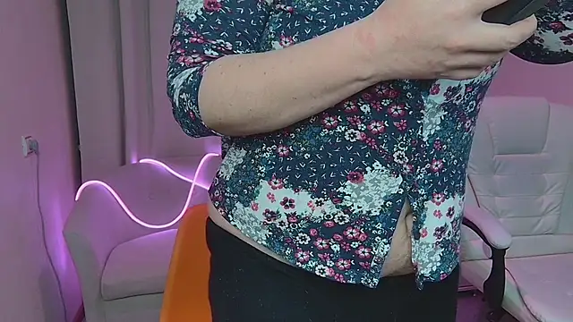 VestaWoody's cam snapshot