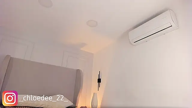 chloe_d's cam snapshot