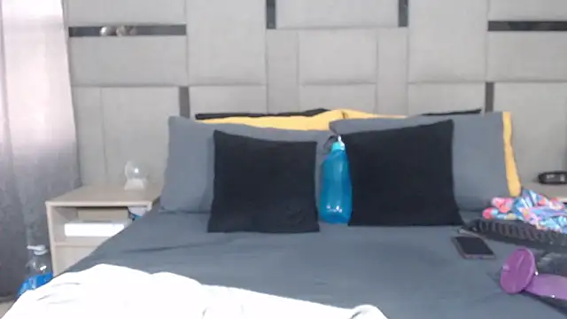 BOOTYDIVAXXX's cam snapshot