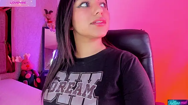 Naomy_Gomez_ live sex cam