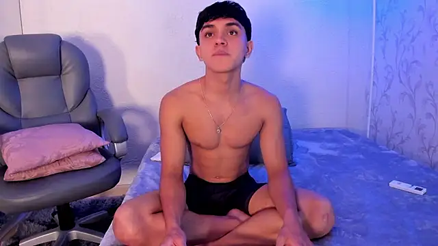 _TaylorBlack live sex cam