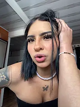 Hilary_pinkk live sex cam