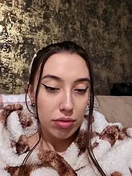 Virgin_Pussy_SquirtX live sex cam