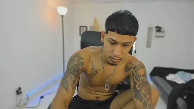 slim_master12 live sex cam
