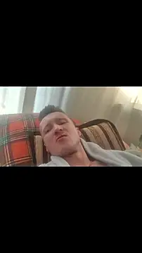 MathhewKingNikos's cam snapshot