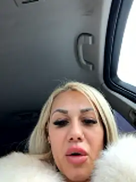 AlmaRusell's cam snapshot