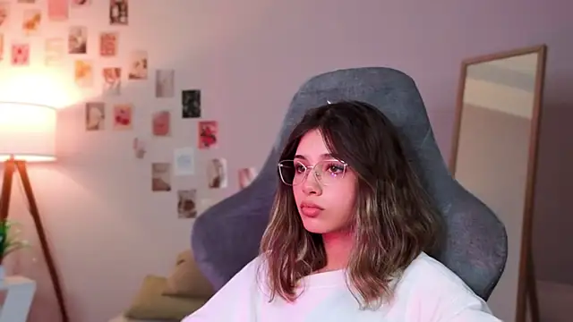 dinnerwithflowers's cam snapshot