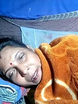 Savita992 live sex cam