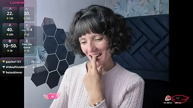 Valery_More__'s cam snapshot