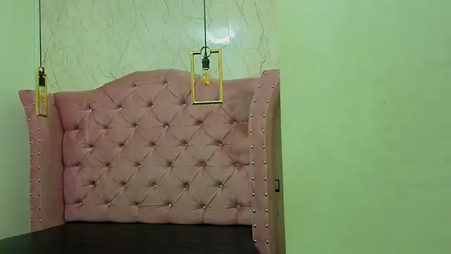 rosse_channel__'s cam snapshot