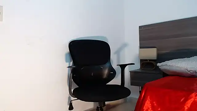 Mila_cams1_'s cam snapshot