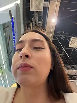 Holly_Play's cam snapshot