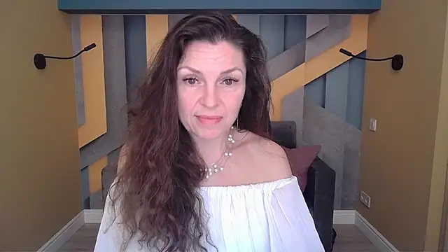 EllaLong's cam snapshot