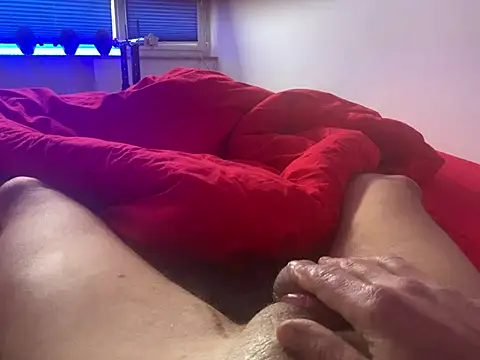 JakobPeralta74's cam snapshot