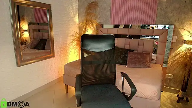 daphne_walton's cam snapshot