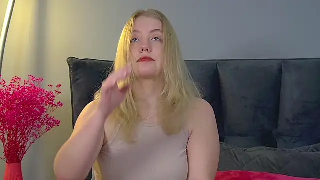 EmilyEvanse's cam snapshot