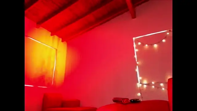 Canela_Osada_'s cam snapshot