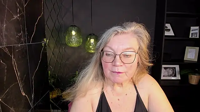 NataliMellow's cam snapshot