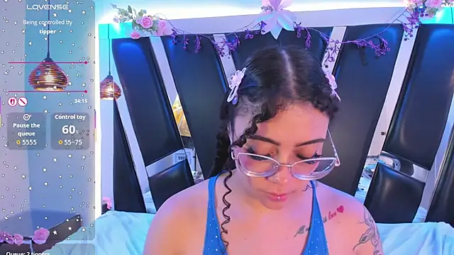 antonelllepiercee's cam snapshot