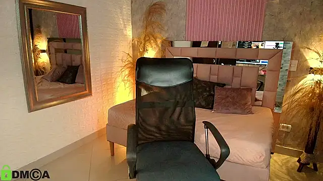 daphne_walton's cam snapshot