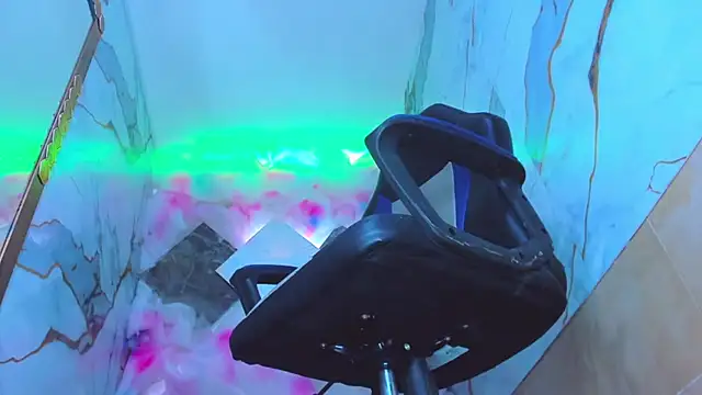 Daniel_Deluc77's cam snapshot