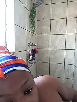 cutebigblackgirl's cam snapshot