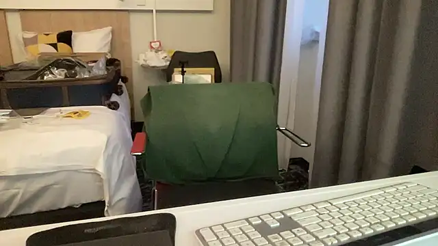 coach-karl's cam snapshot