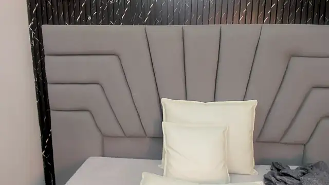 NaomiSteward live sex cam