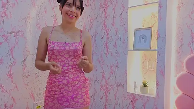 IssaSkinny's cam snapshot