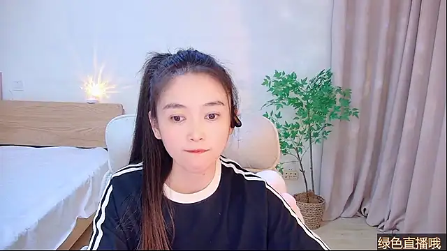 Coco-Sweetie live sex cam