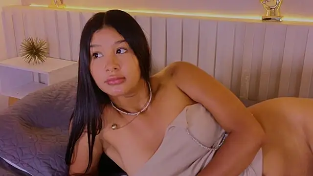 Aida_moreno live sex cam